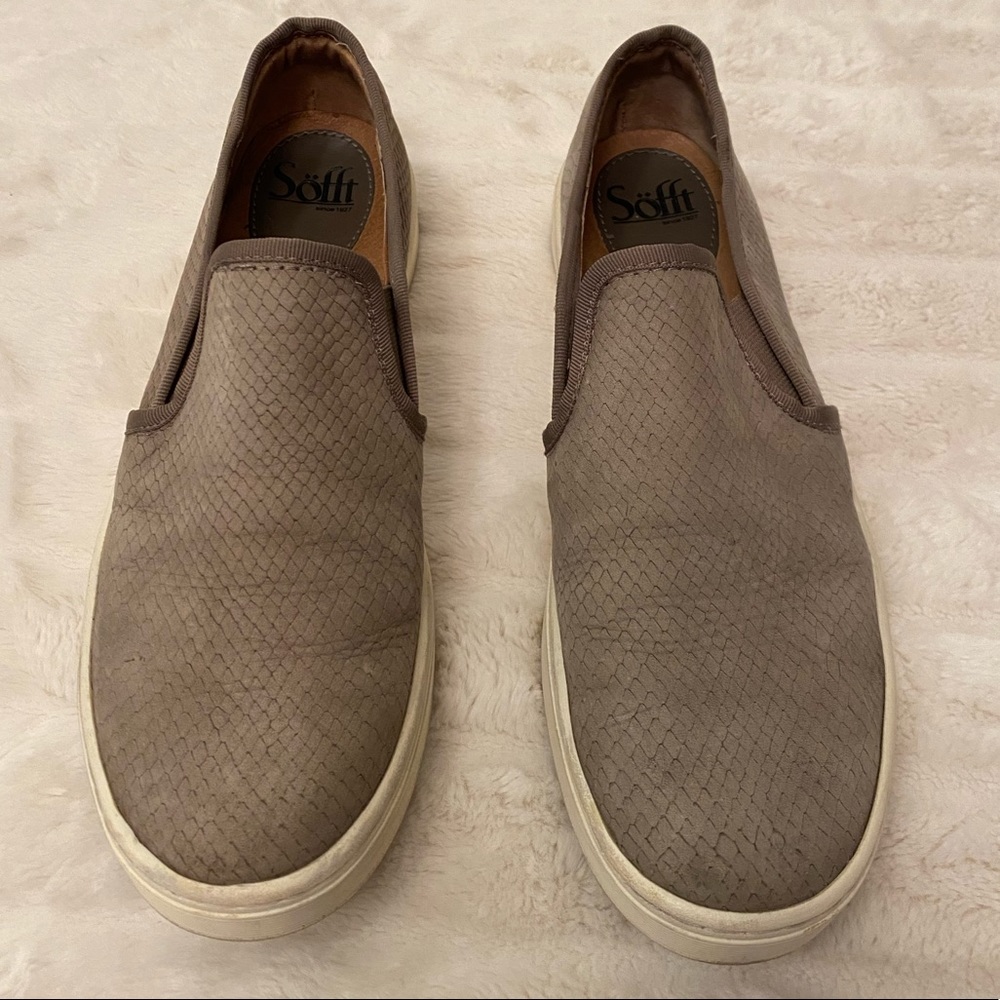 ~~~SOLD~~~ Sofft Somersault Slip-On Sneaker, Size 8 - Picture 7 of 16